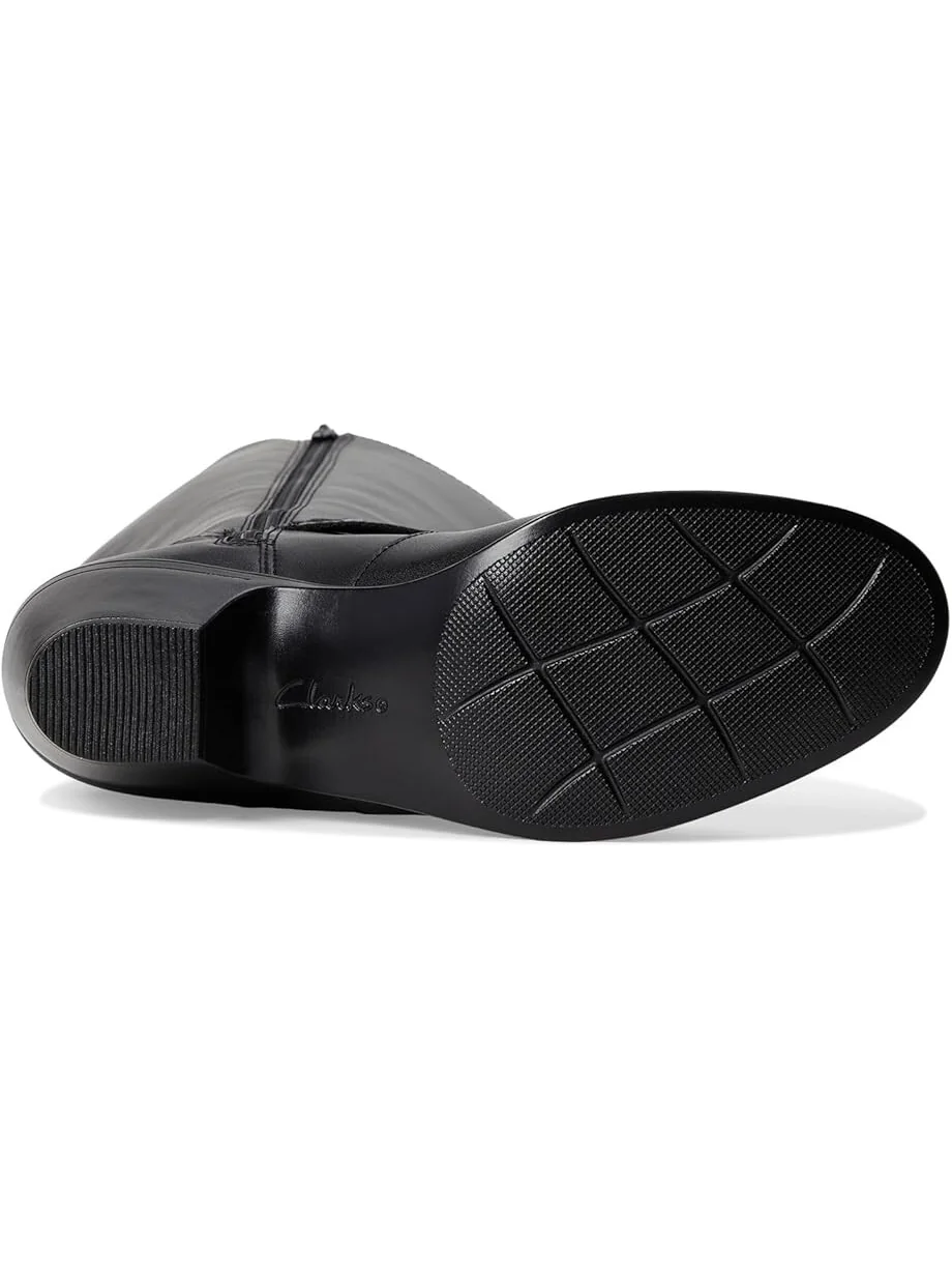 Сапоги женские Clarks Emily 2 Dream кожаные с ремешком — изображение 3 из 7, черный