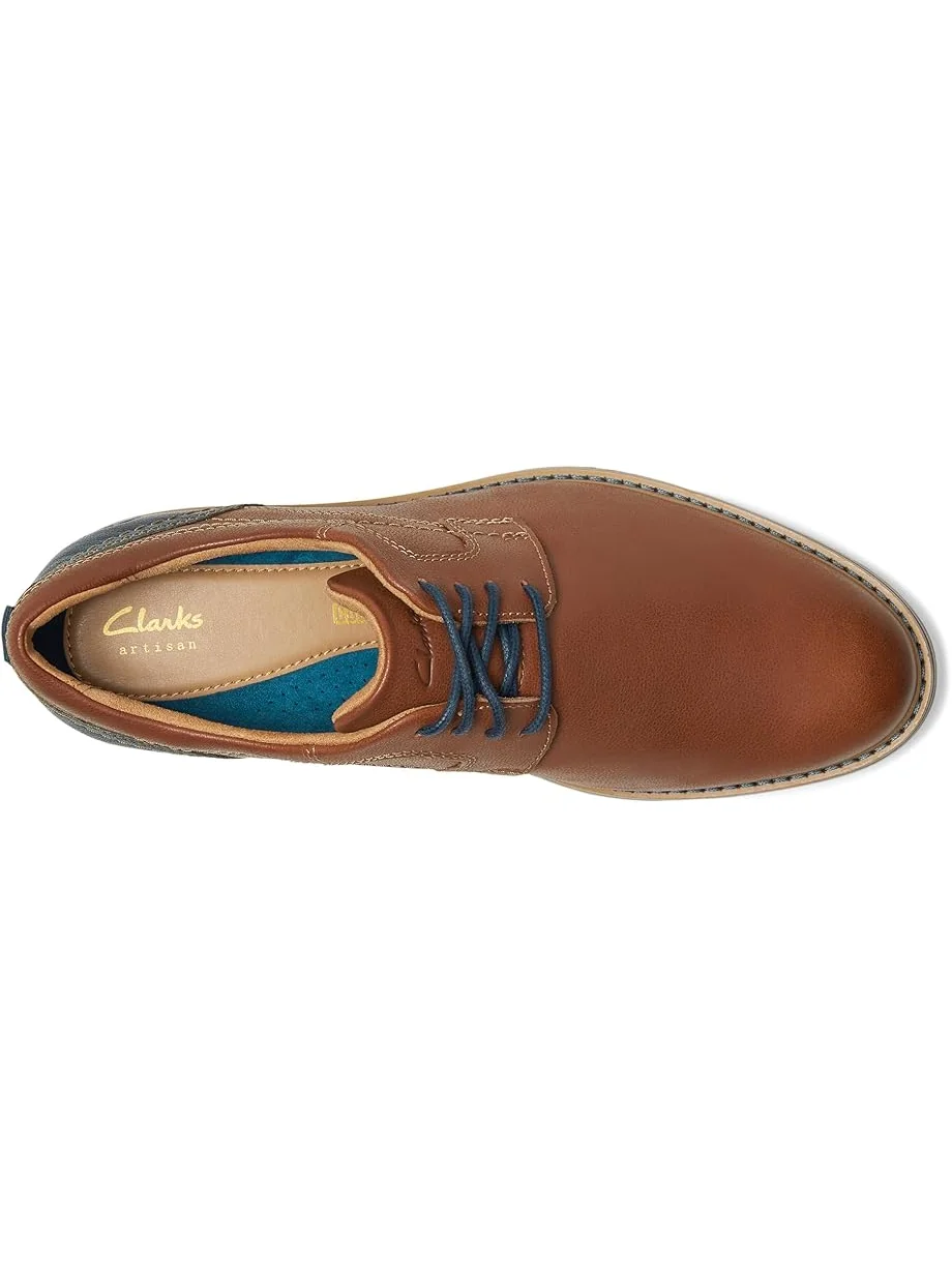 Оксфорды Clarks Monahan Plain — изображение 2 из 7, бежевый