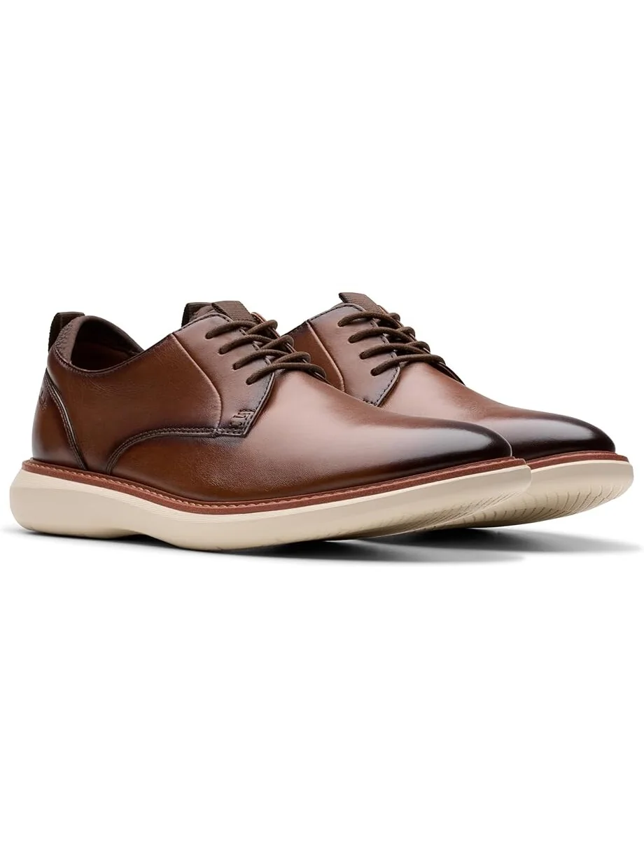 Оксфорды Clarks Brantin Plain — изображение 1 из 6, темный бежевый