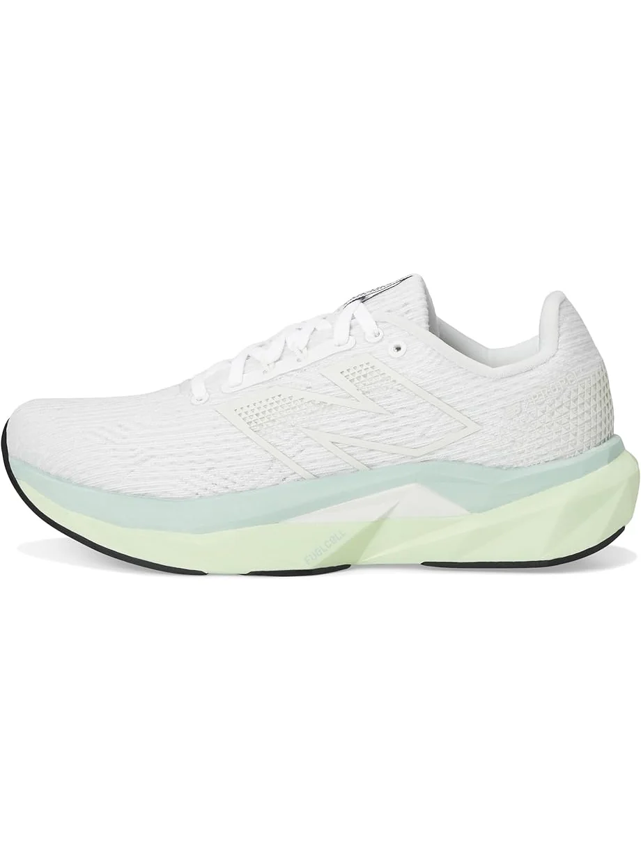 Кроссовки New Balance FuelCell Propel v5 — изображение 4 из 7, белый