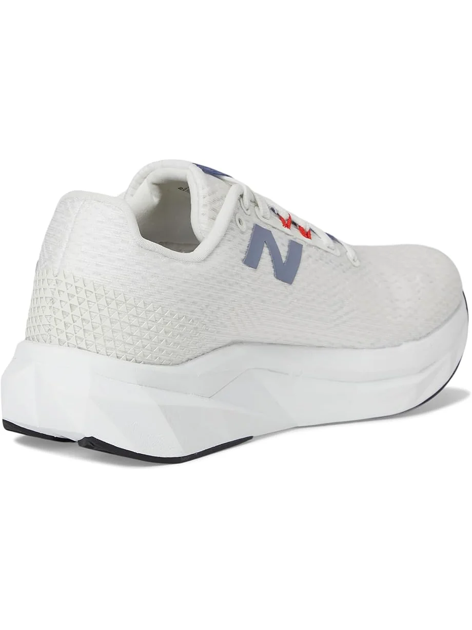 Кроссовки New Balance FuelCell Propel v5 — изображение 5 из 7, белый