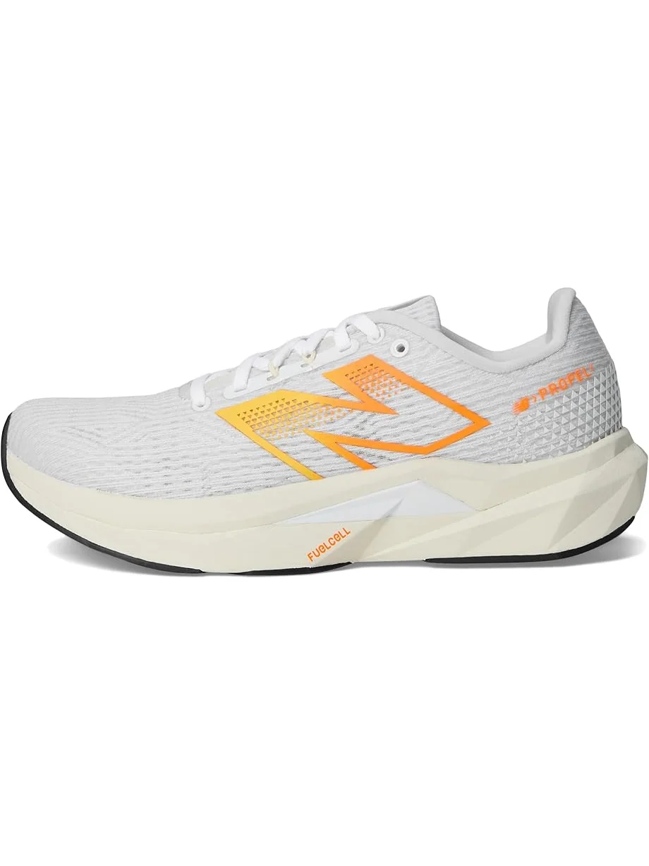 Женские кроссовки New Balance Fuelcell Propel V5 — изображение 4 из 7, белый/черный