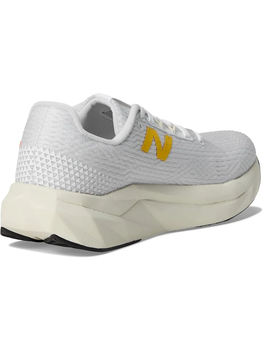 Женские кроссовки New Balance Fuelcell Propel V5 — изображение 5 из 7, белый/черный