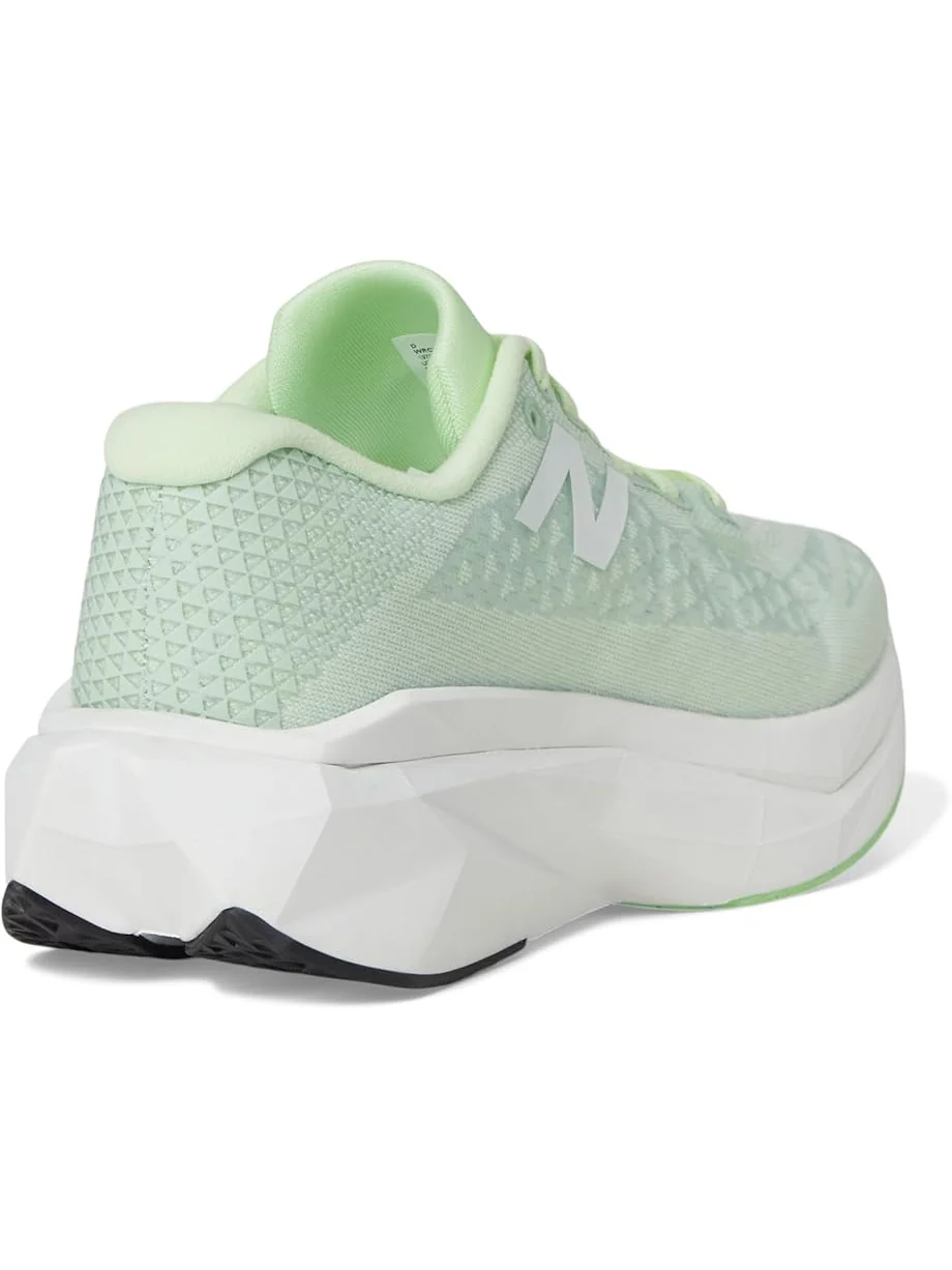 Кроссовки New Balance FuelCell SuperComp Trainer v3 — изображение 5 из 7, белый
