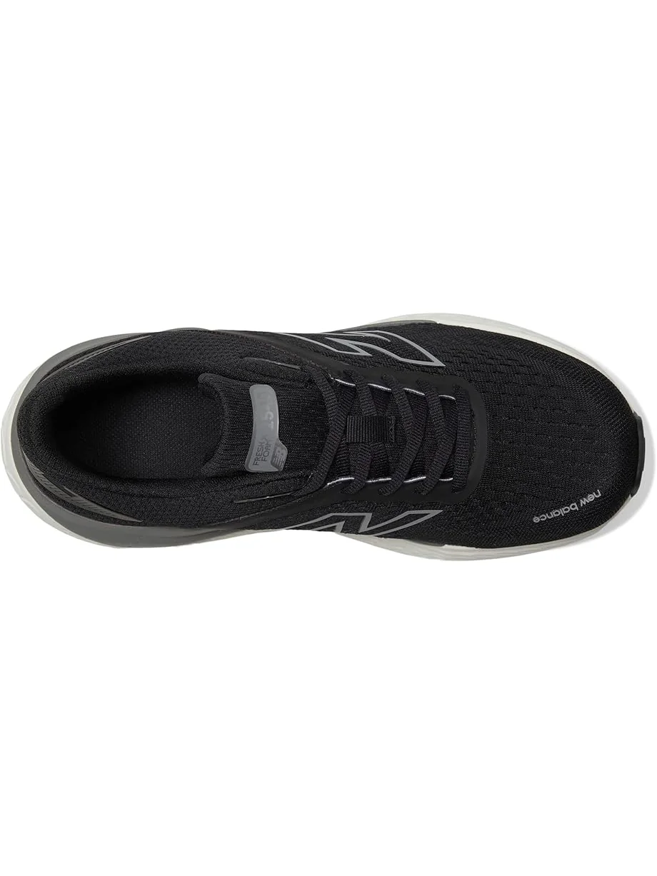 Кроссовки New Balance Fresh Foam X 1540v4 — изображение 2 из 7, черный/белый