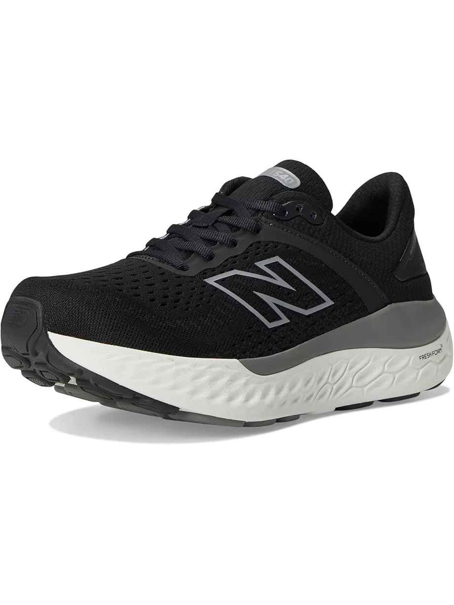 Кроссовки New Balance Fresh Foam X 1540v4 — изображение 7 из 7, черный/белый