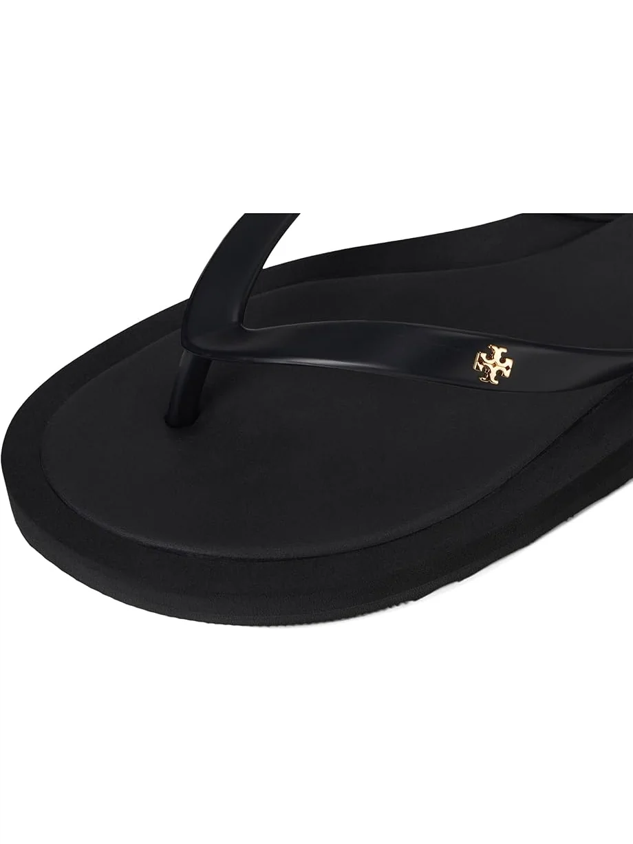 Сандалии Tory Burch Kira Padded Flip-Flops — изображение 6 из 7, черный/золотистый