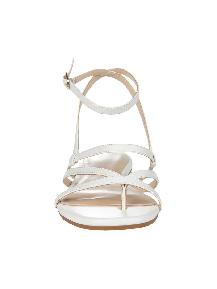 Сандалии Journee Collection Serissa Sandal — изображение 7 из 7, белый