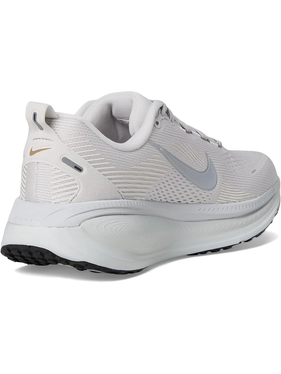 Кроссовки Nike Vomero 18 — изображение 5 из 7, серый/серый/белый
