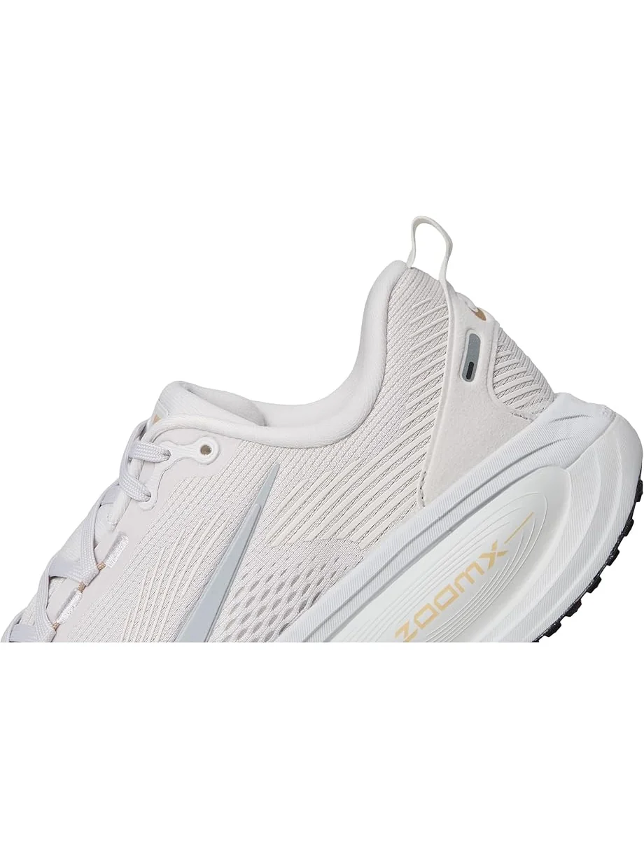 Кроссовки Nike Vomero 18 — изображение 6 из 7, серый/серый/белый