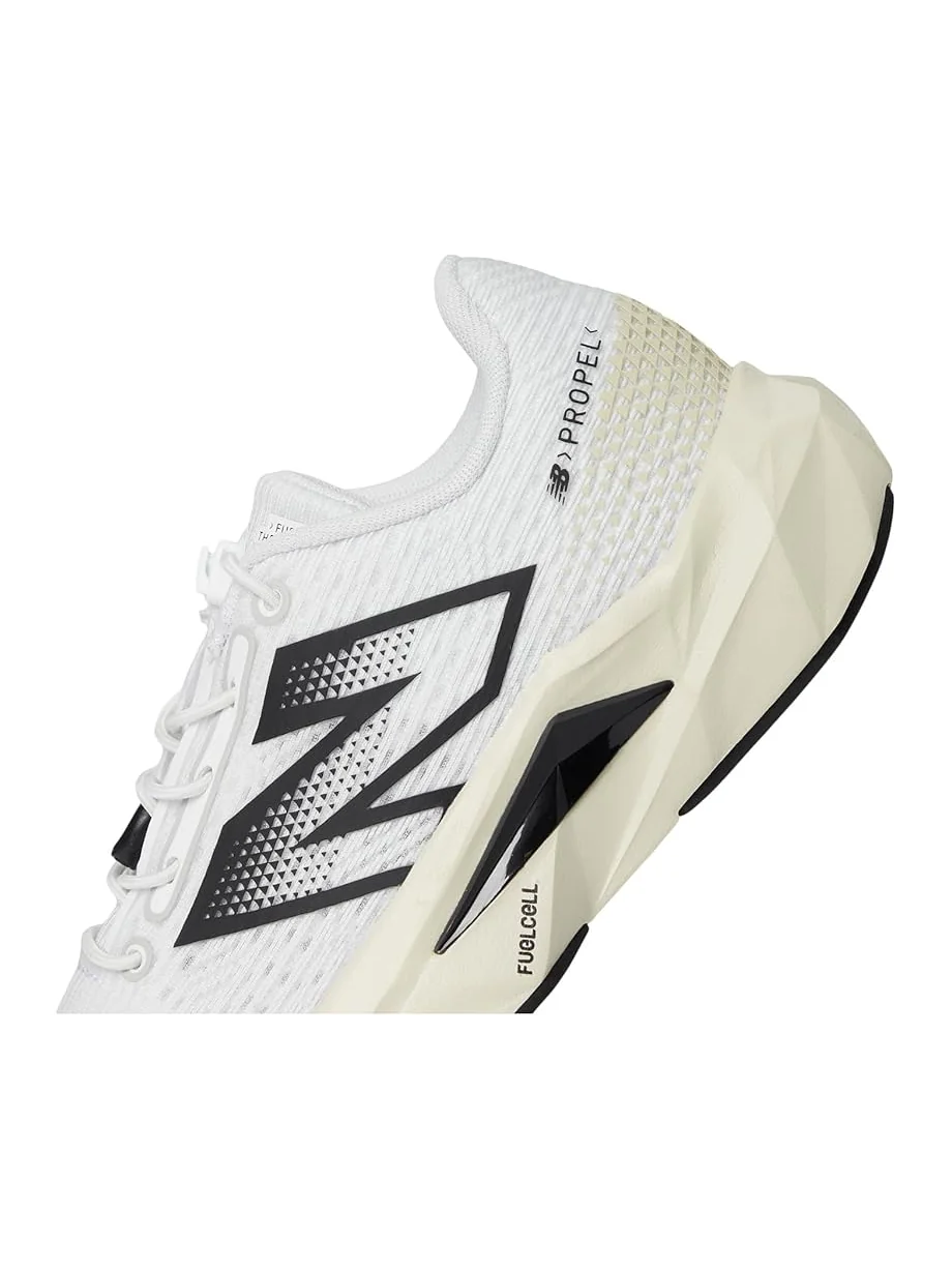 Кроссовки New Balance Kids Fuelcell Propel v5 Bungee — изображение 6 из 7, белый/черный
