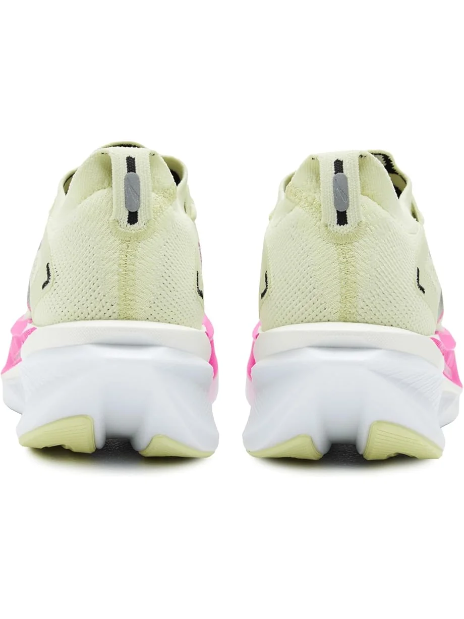Женские кроссовки Brooks Hyperion Max 3 — изображение 7 из 7, розовый/черный