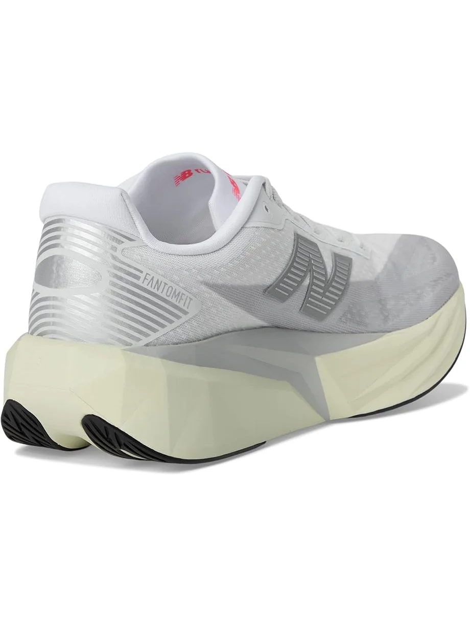 Кроссовки New Balance FuelCell Rebel v5 — изображение 5 из 7, белый