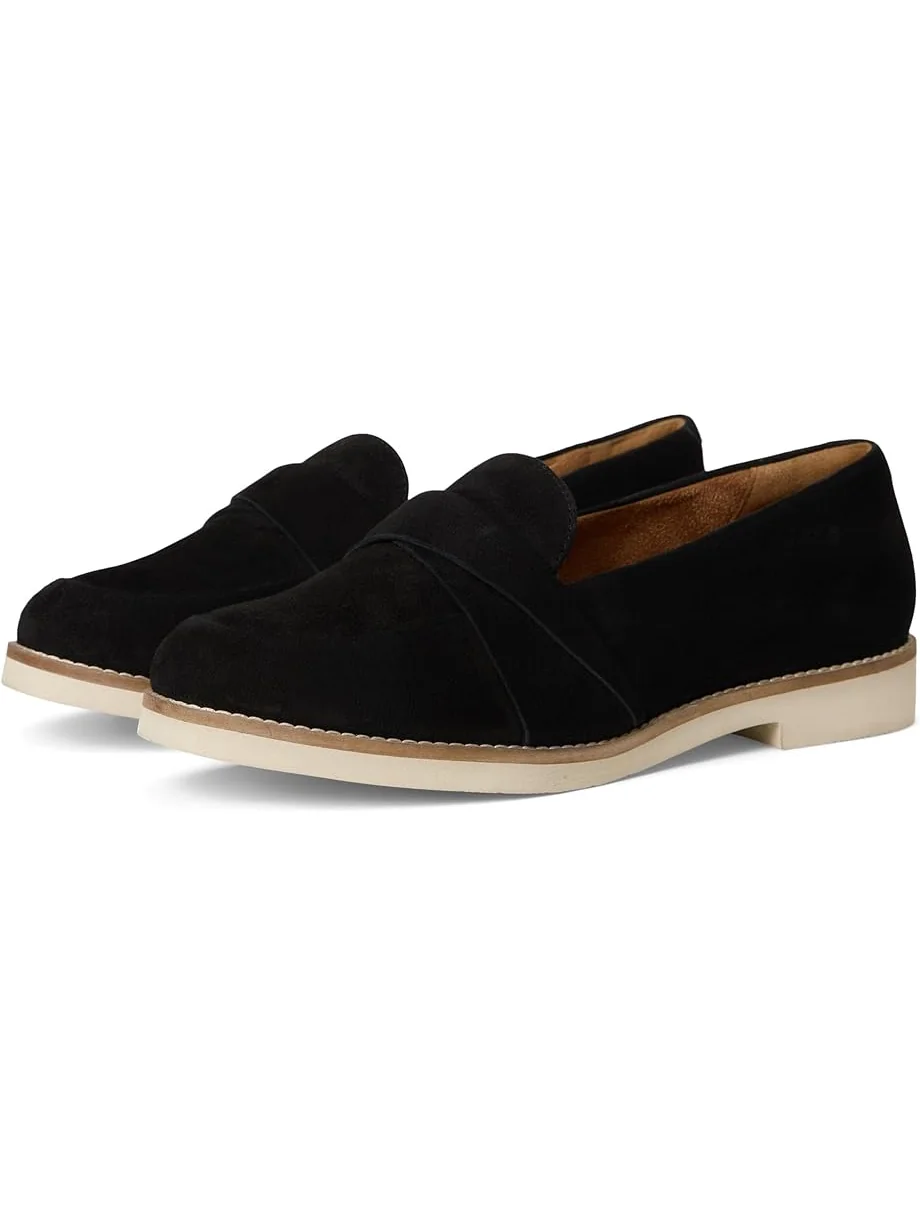 Женские лоферы SoftWalk Walsh