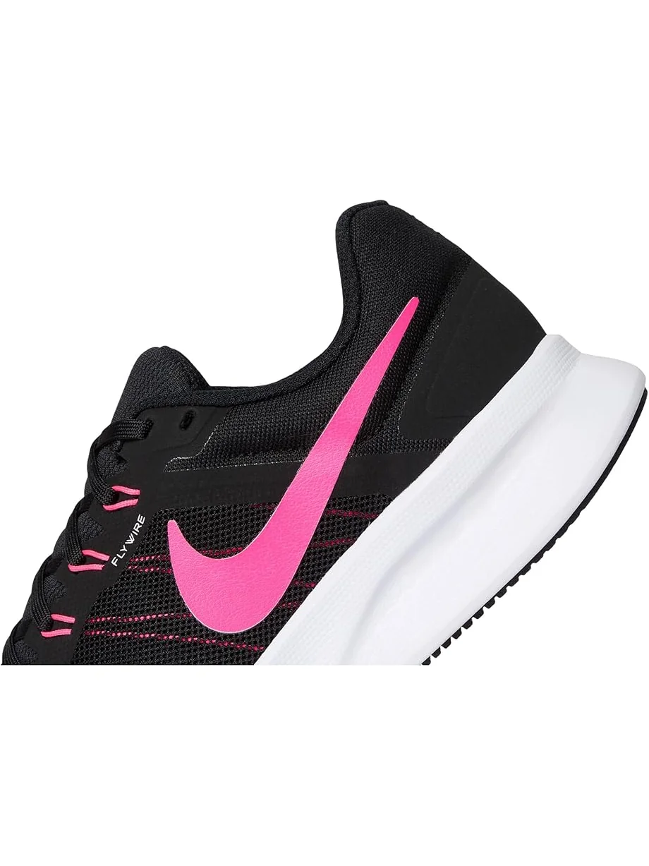 Женские кроссовки Nike Run Swift 3 — изображение 6 из 7, черный/розовый/белый