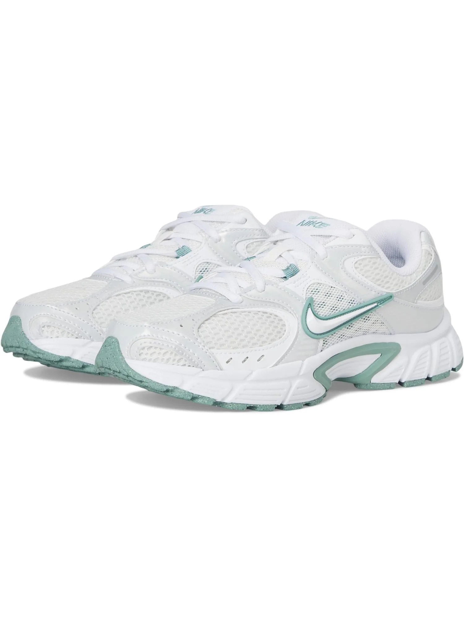 Кроссовки Nike V5 RNR — изображение 1 из 7, белый/белый/серый