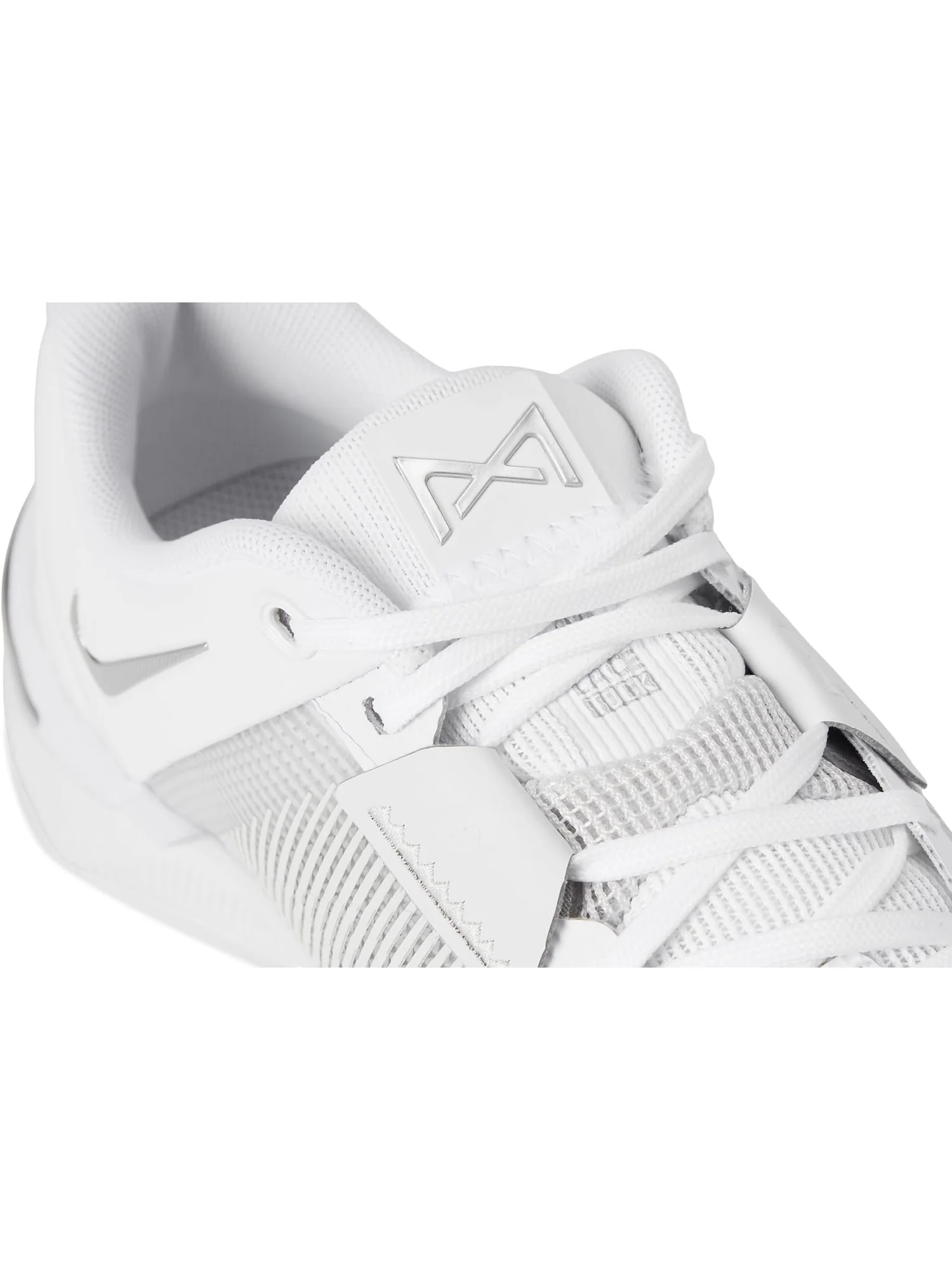 Кроссовки Nike Women's Metcon 10 White/Metallic Silver/Platinum Tint — изображение 6 из 7, серебристый