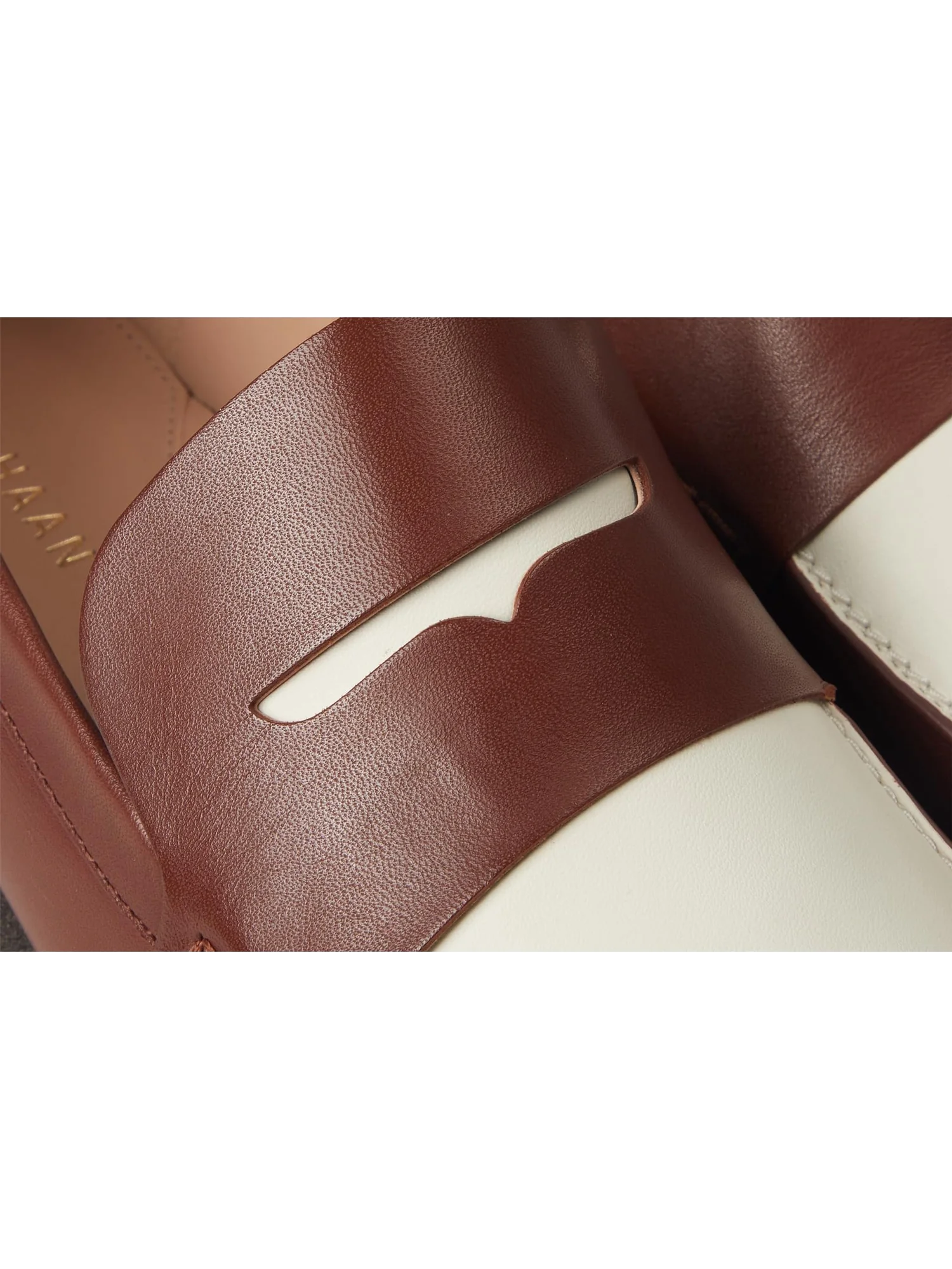 Лоферы Cole Haan Women's Gwendolyn Penny Loafers — изображение 6 из 7, темный/слоновая кость