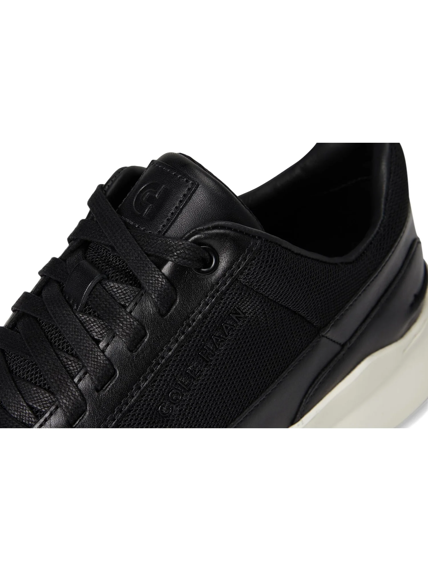 Кроссовки Cole Haan Men's Grand Crosscourt 20.4.7 Sneakers — изображение 6 из 7, черный/слоновая кость