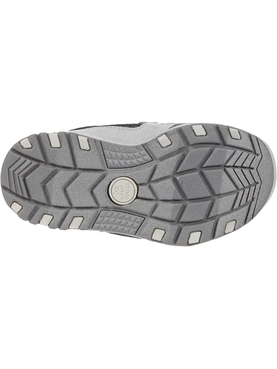 Детские кроссовки Stride Rite Artin 2.0 (Toddler/Little Kid) — изображение 3 из 6, серый
