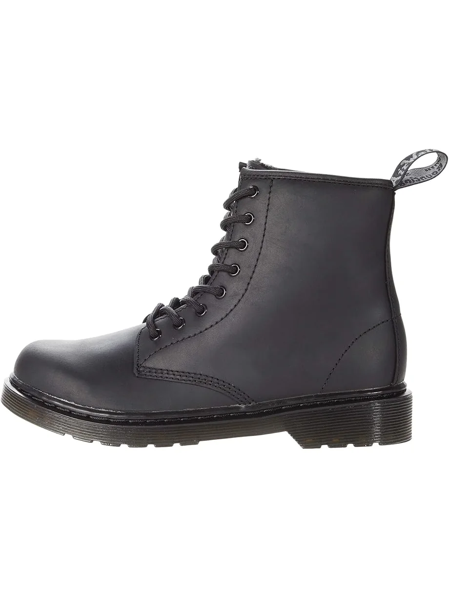 Детские ботинки Dr. Martens 1460 Serena (Little Kid/Big Kid) Dr. Martens Kid's Collection — изображение 4 из 6, черный