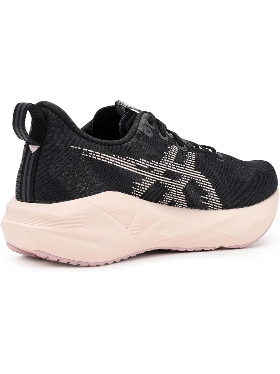 Женские кроссовки ASICS Novablast 5 — изображение 3 из 7, черный/розовый