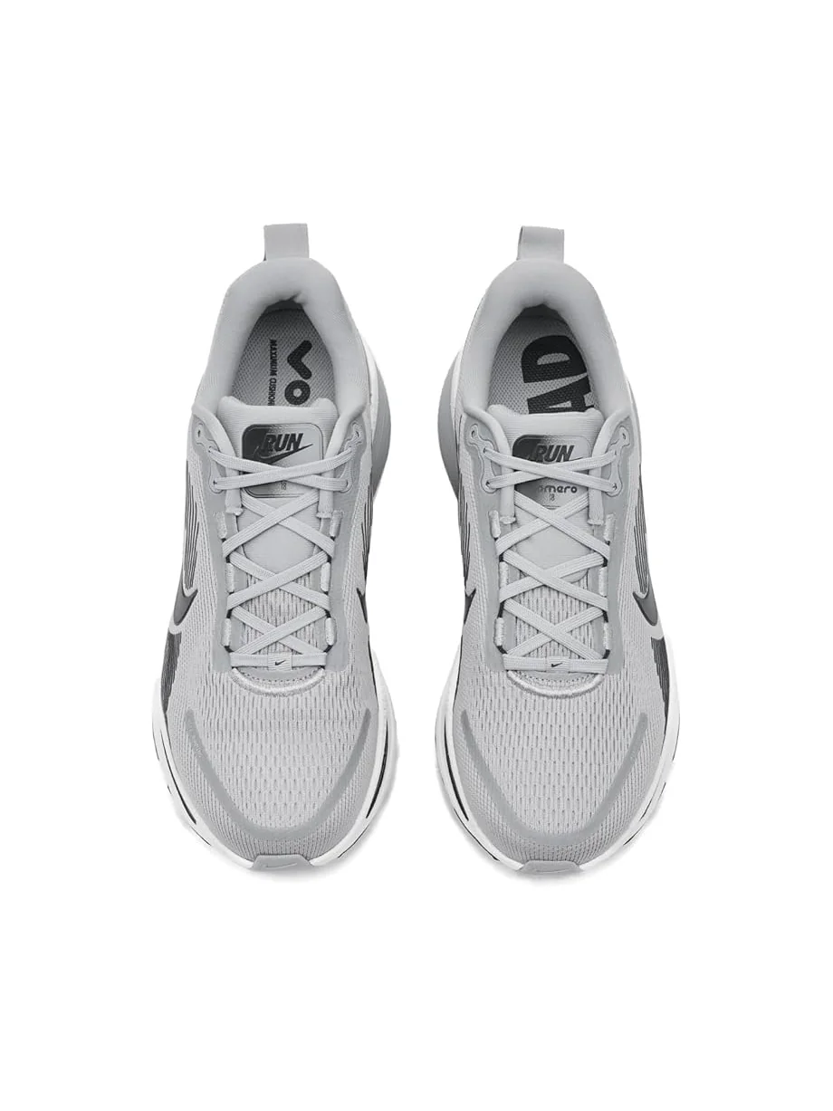 Мужские кроссовки Nike Vomero 18 — изображение 2 из 7, серый//платиновый