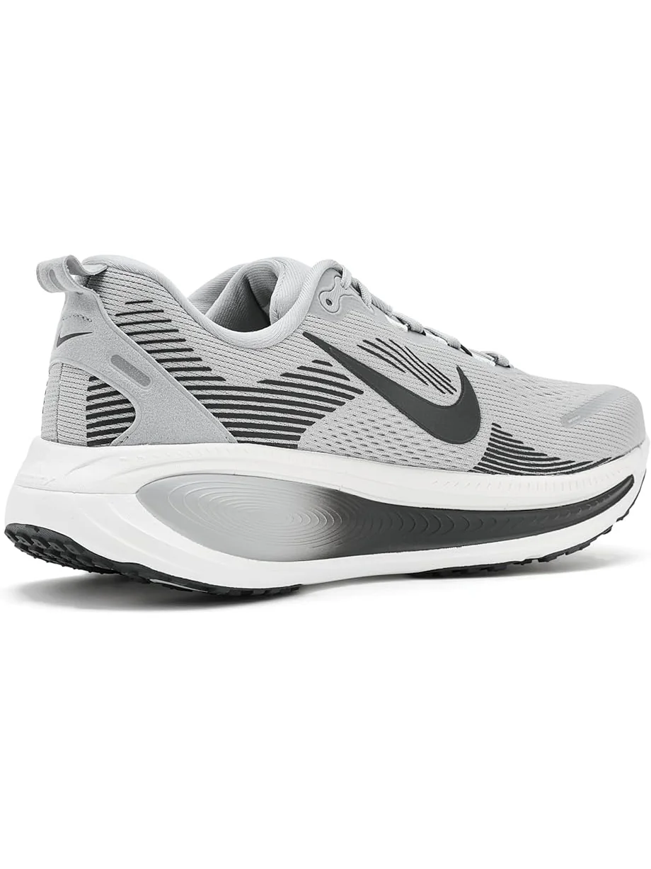 Мужские кроссовки Nike Vomero 18 — изображение 3 из 7, серый//платиновый