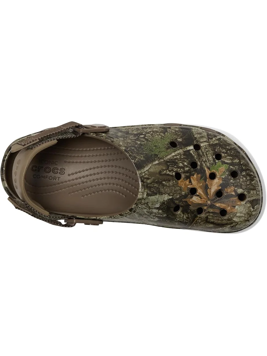 Унисекс клоги Crocs Classic All-Terrain - Camo Graphics, Realtree Apx — изображение 2 из 7, настоящее дерево