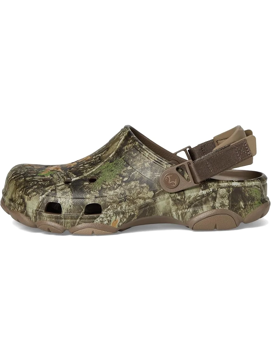 Унисекс клоги Crocs Classic All-Terrain - Camo Graphics, Realtree Apx — изображение 4 из 7, настоящее дерево