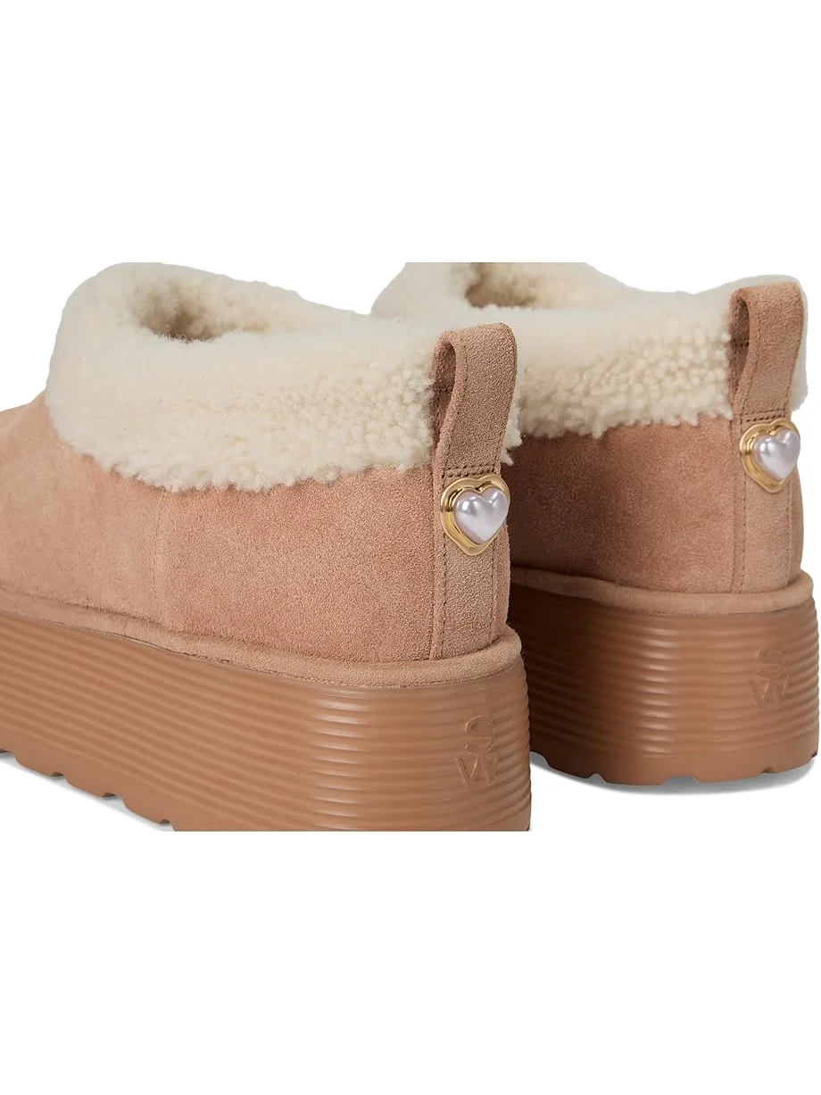 Женские клоги Stuart Weitzman Socharming Shearling Flatform — изображение 6 из 7, кремовый