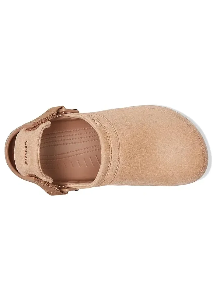 Клоги Classic Crafted Canvas Crocs, Milk Chocolate Suede — изображение 2 из 4, молочный шоколад