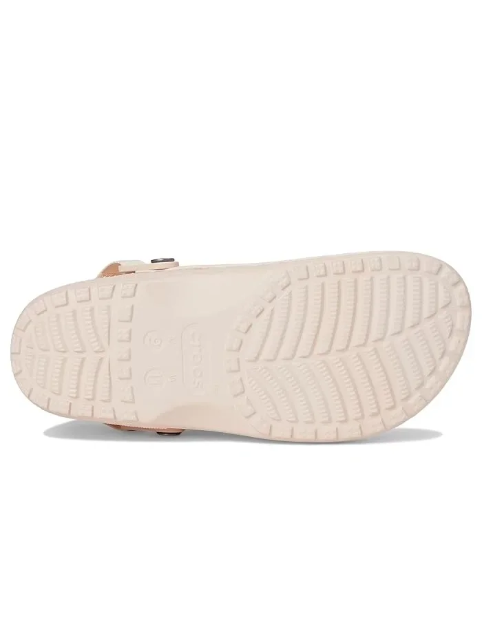 Клоги Classic Crafted Vegan Suede Crocs, Quartz Suede — изображение 3 из 4, кварц