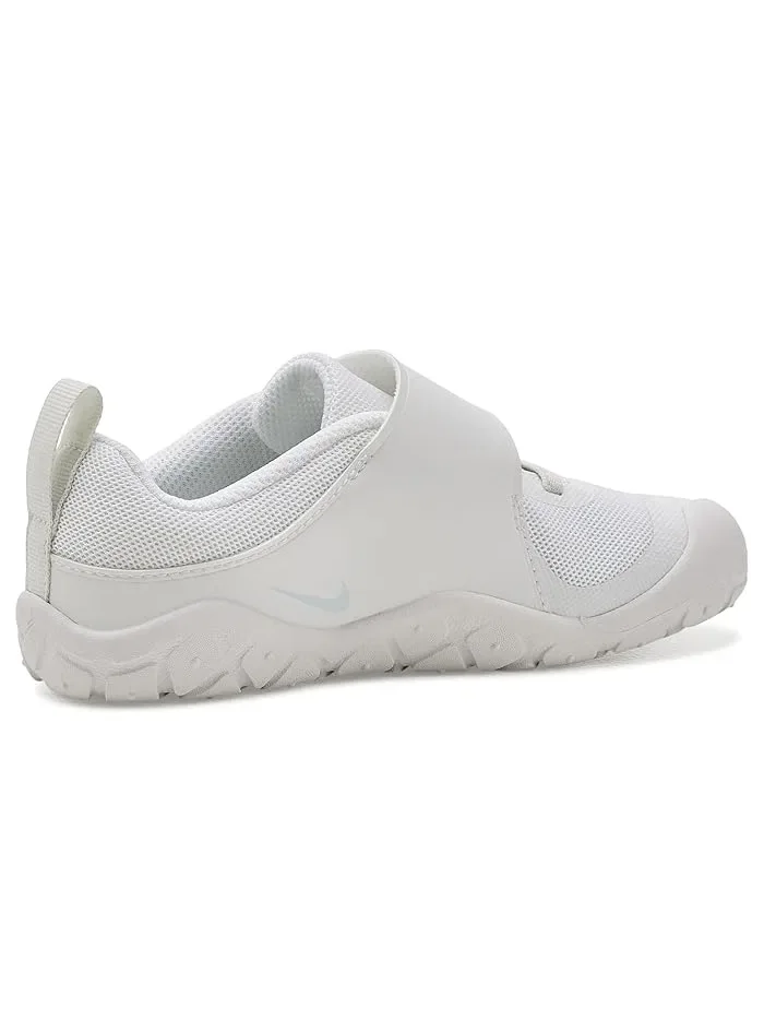 Кроссовки беговые Swoosh 1 Essential Nike Kids — изображение 3 из 4, белый/платиновый/белый