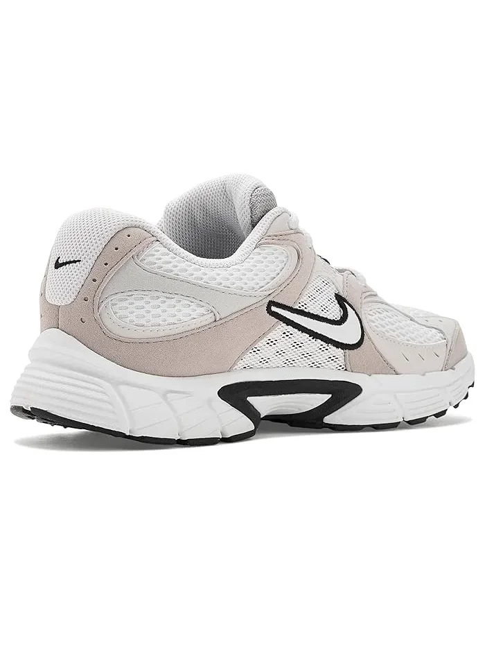 Кроссовки V5 Runner Suede Nike Kids — изображение 3 из 4, белый/белый/серый