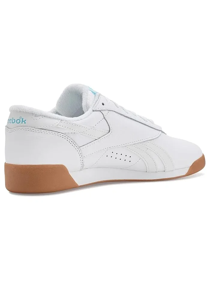 Кроссовки классические Freestyle Lo Reebok Lifestyle — изображение 3 из 4, белый/белый