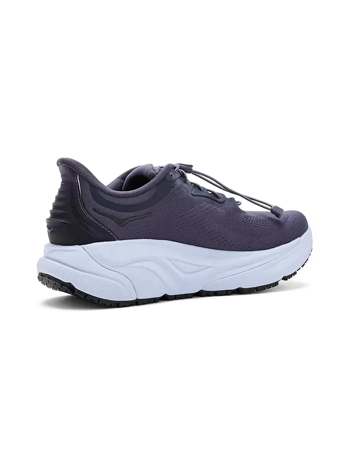 Кроссовки нескользящие Hoka Arahi — изображение 3 из 4, черный