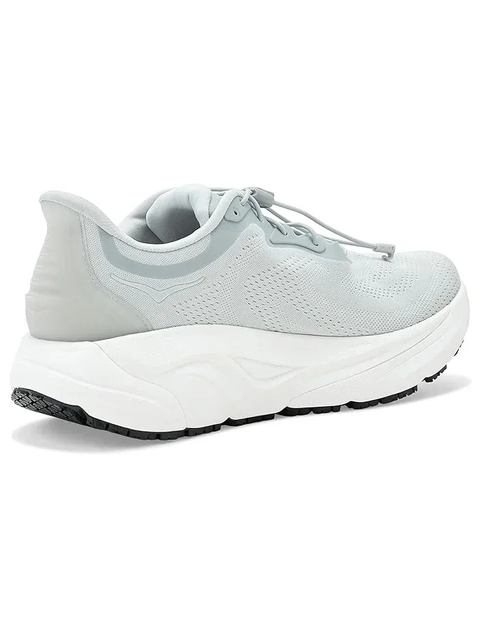 Кроссовки slip-resistant Hoka Arahi — изображение 3 из 4, серый/белый