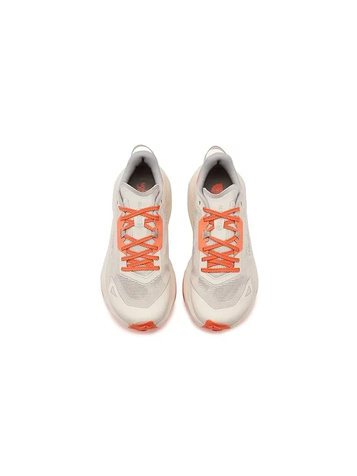 Кроссовки трейловые Altamesa 300 V2 The North Face — изображение 2 из 4, коричневый