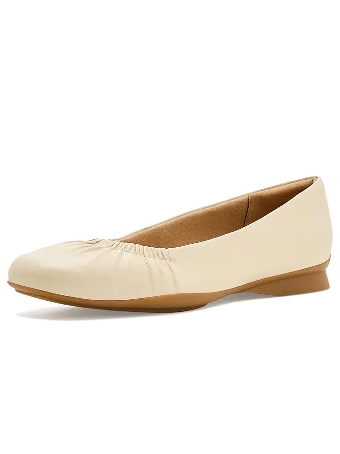 Туфли балетки с декоративными сборками Jazmynn Lo Clarks