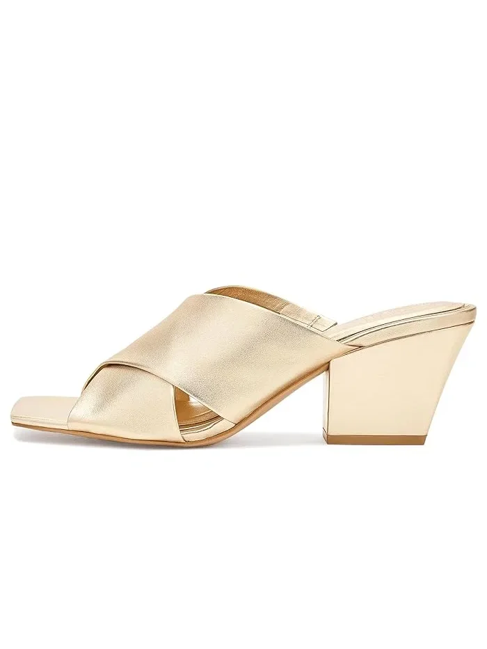 Босоножки-мюли с перекрестными ремешками Kespa Cross Band Vince Camuto — изображение 4 из 4, золотистый