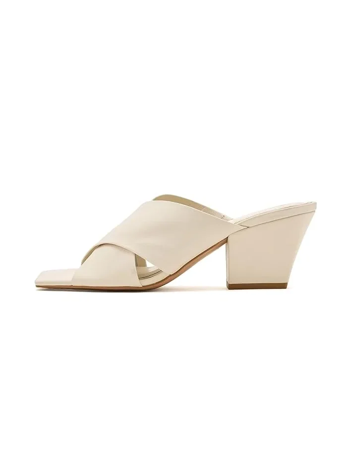 Мюли с перекрестными ремешками Kespa Cross Band Vince Camuto — изображение 4 из 4, белый