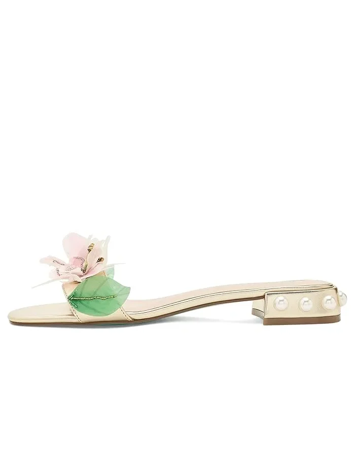Сандалии с цветочным ремешком Rosia Blue by Betsey Johnson — изображение 4 из 4, светлый золотистый