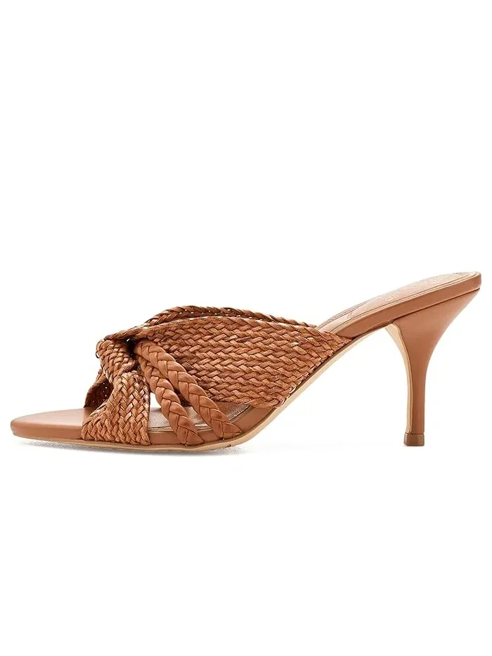 Босоножки-мюли на каблуке Pheya Knotted Vince Camuto — изображение 4 из 4, золотистый