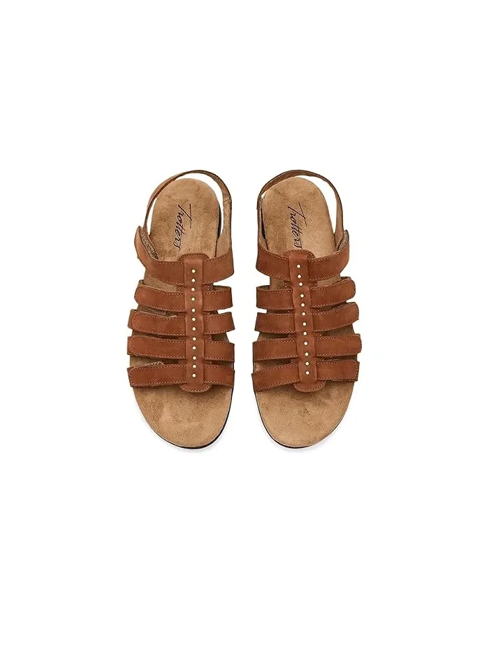 Сандалии с металлическими заклепками Rikki Studs Trotters, Luggage Nubuck — изображение 2 из 4, нубук