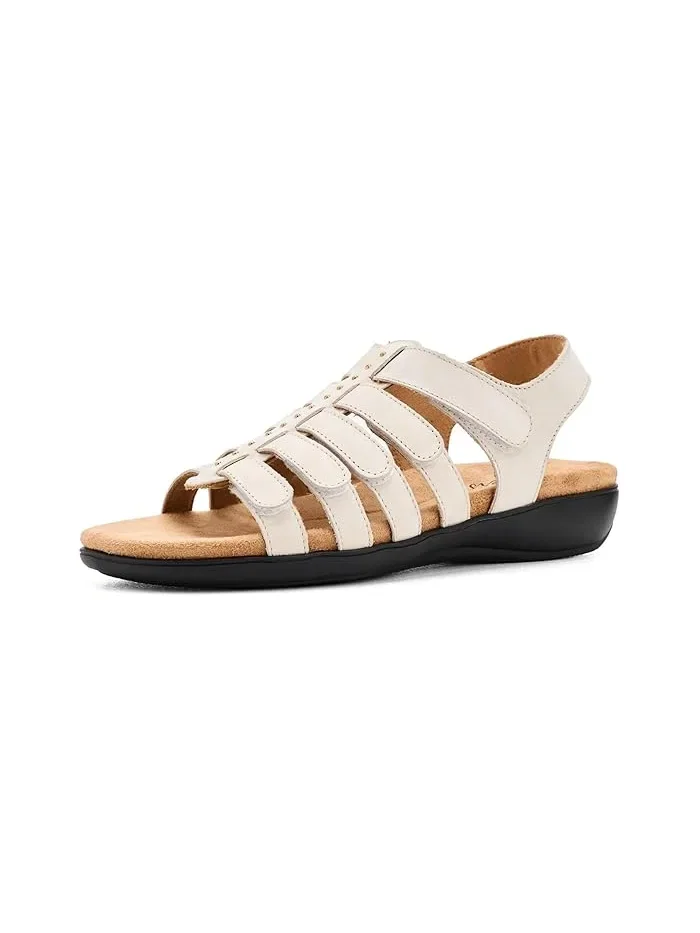 Сандалии с металлическими шипами Rikki Studs Trotters