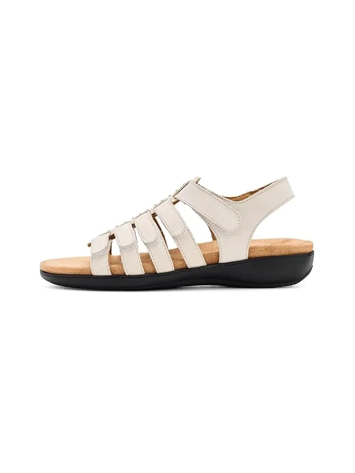 Сандалии с металлическими шипами Rikki Studs Trotters — изображение 4 из 4, белый