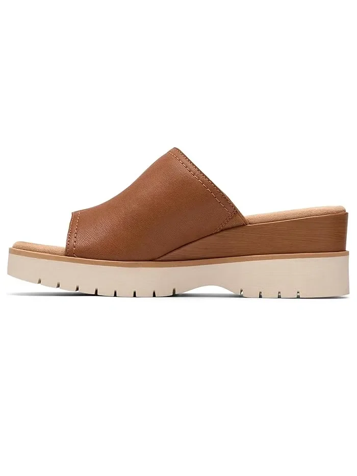 Босоножки на танкетке Diaz Slide Clarks — изображение 4 из 4, бежевый