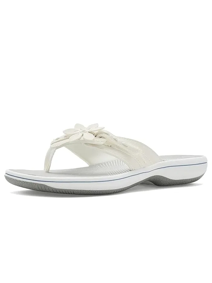 Сандалии с цветком Breeze Opal Clarks