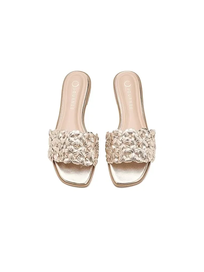 Сандалии с цветами Azalea Journee Collection — изображение 2 из 4, золото